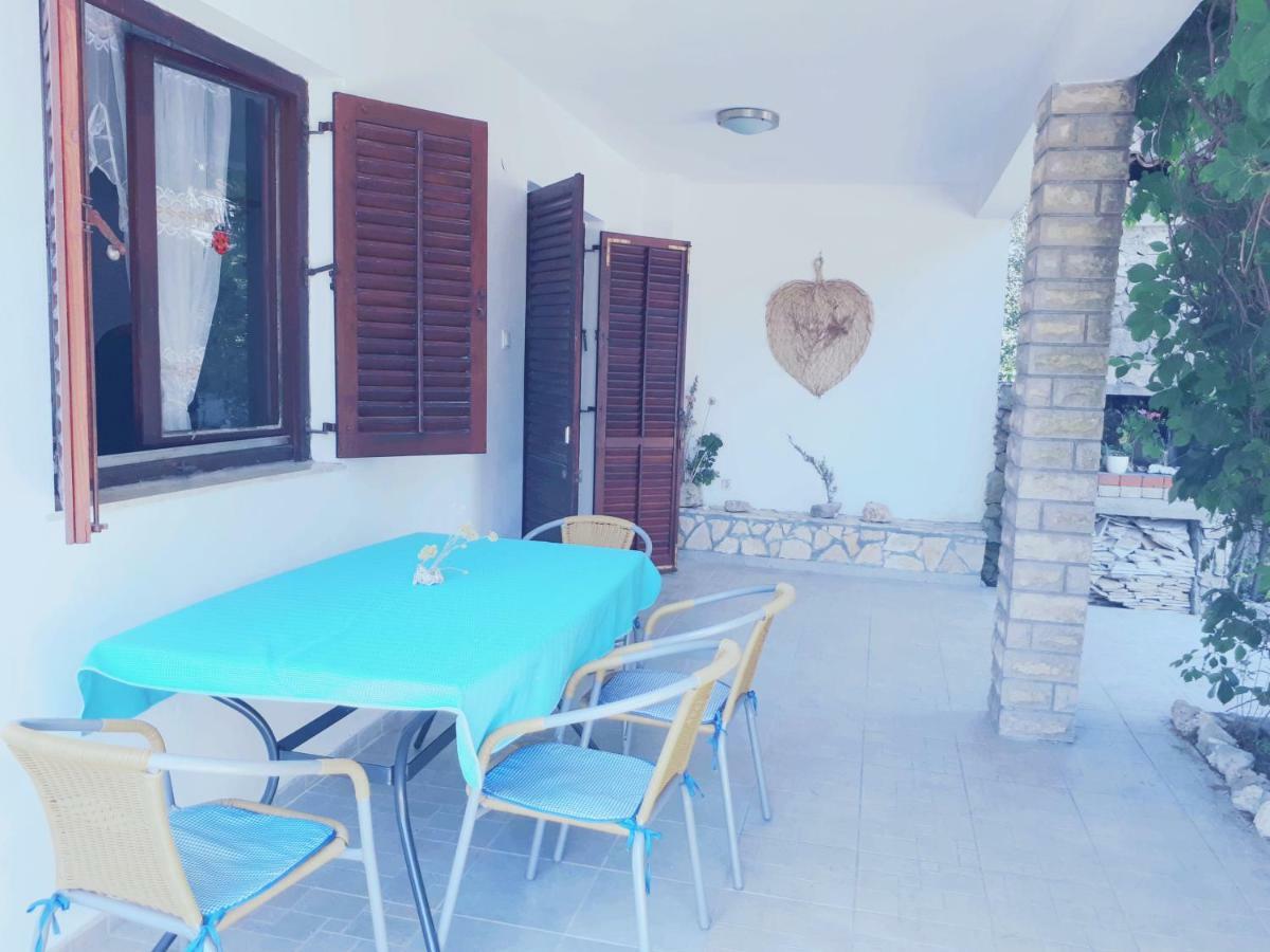 Apartamento Apartman Fox Pirovac Exterior foto