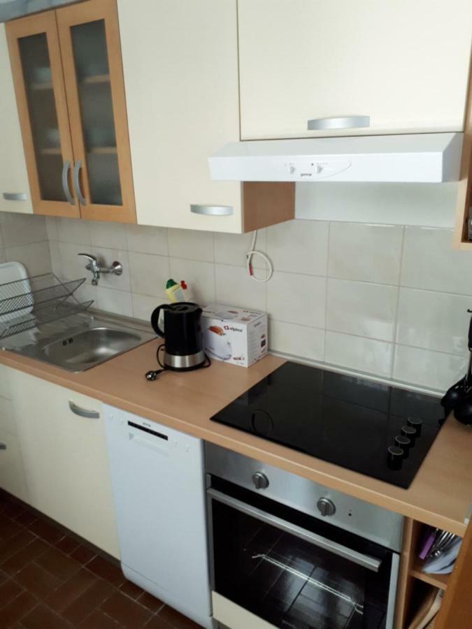 Apartamento Apartman Fox Pirovac Exterior foto